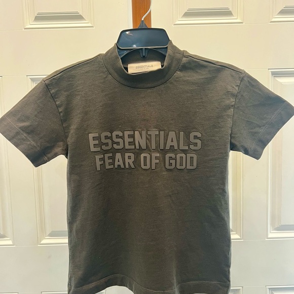 Authentic Essentials Kids Dark Brown T-Shirt Sz 8 - Picture 1 of 4